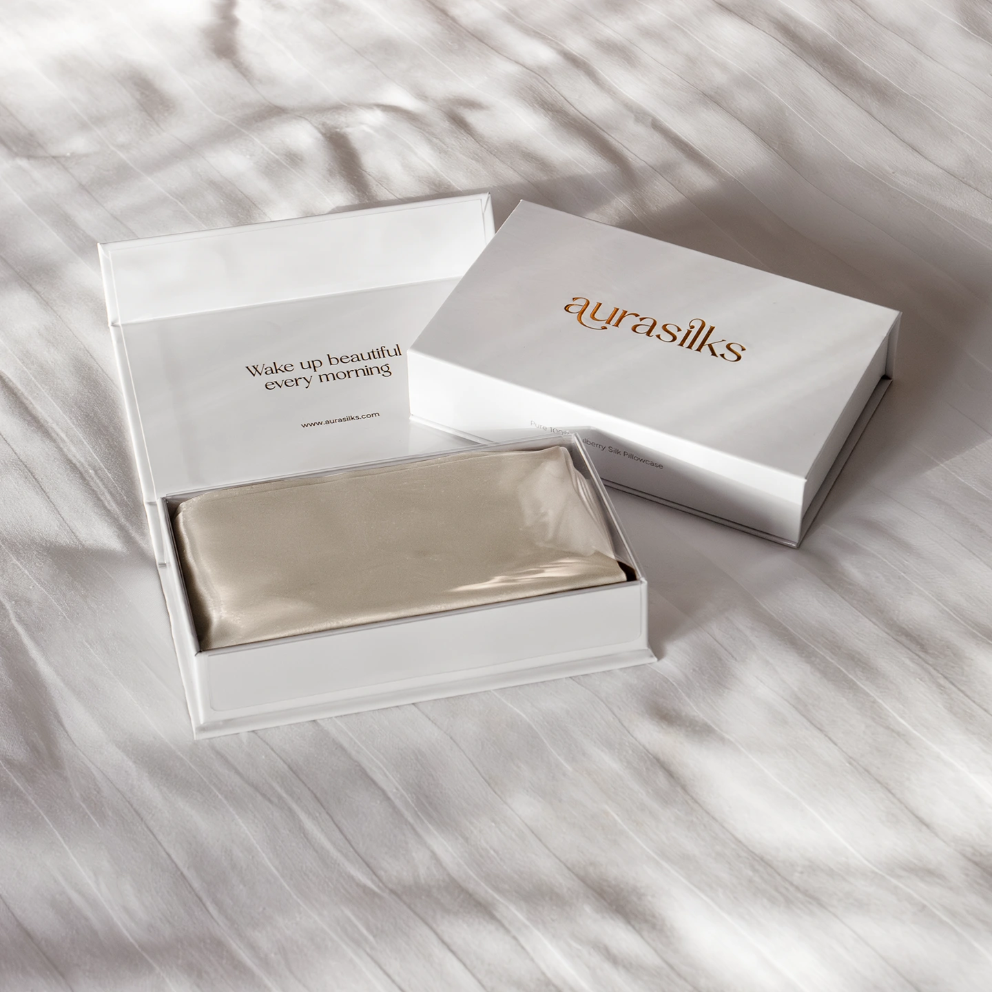 Champagne Dream silk pillowcase
